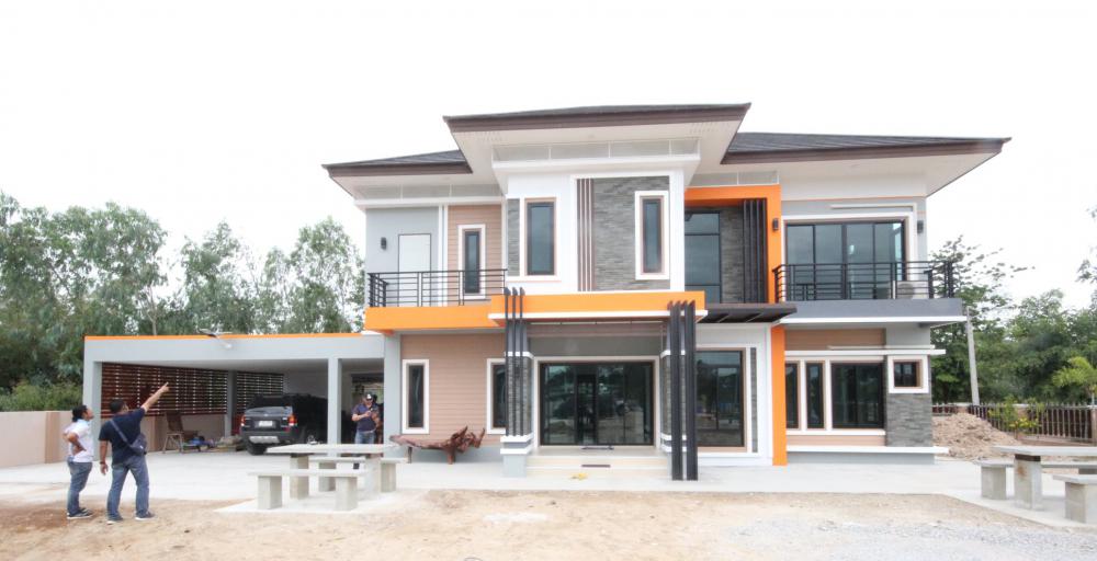 บ้านพักอาศัย 2 ชั้น แนวโมเดิร์นทรอลปิกครอล ราคา 3.40 ล้านบาท